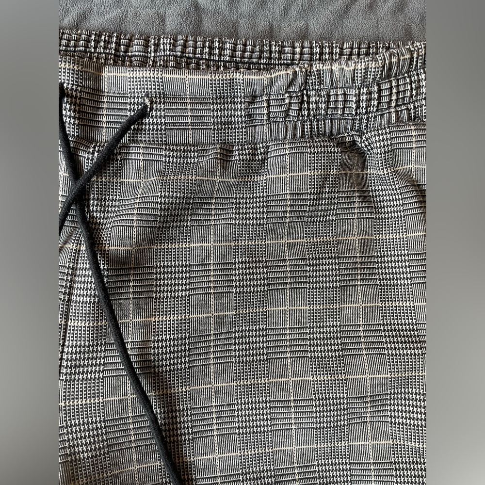 SOLD- Stretchy dress pants